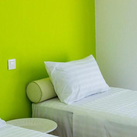 Hestia Beachfront Villa Полихроно Екстериор снимка