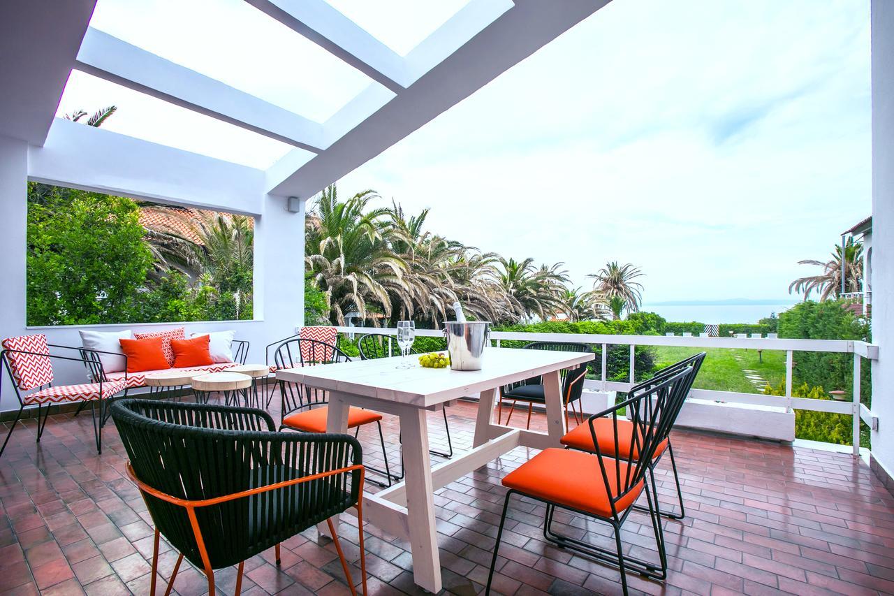 Hestia Beachfront Villa Полихроно Екстериор снимка